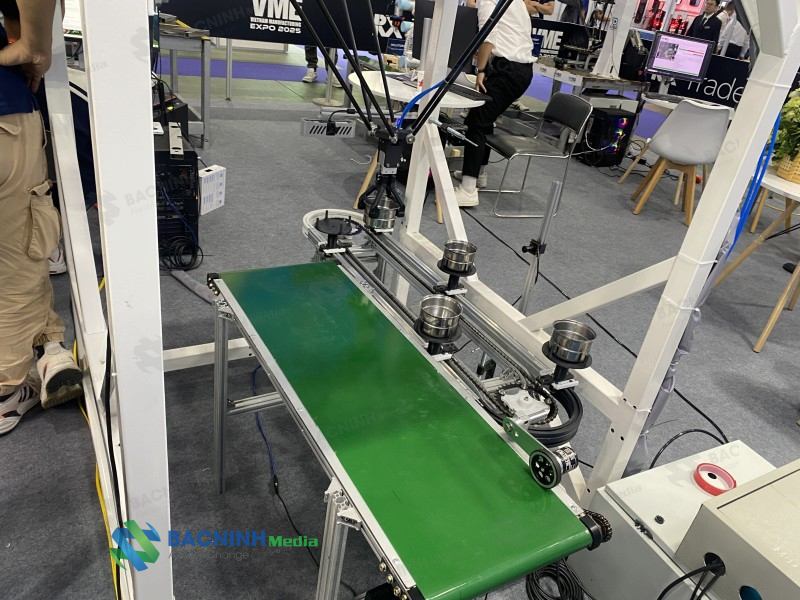 Robot Transfer. Ảnh: Hà Anh/Mekong ASEAN.